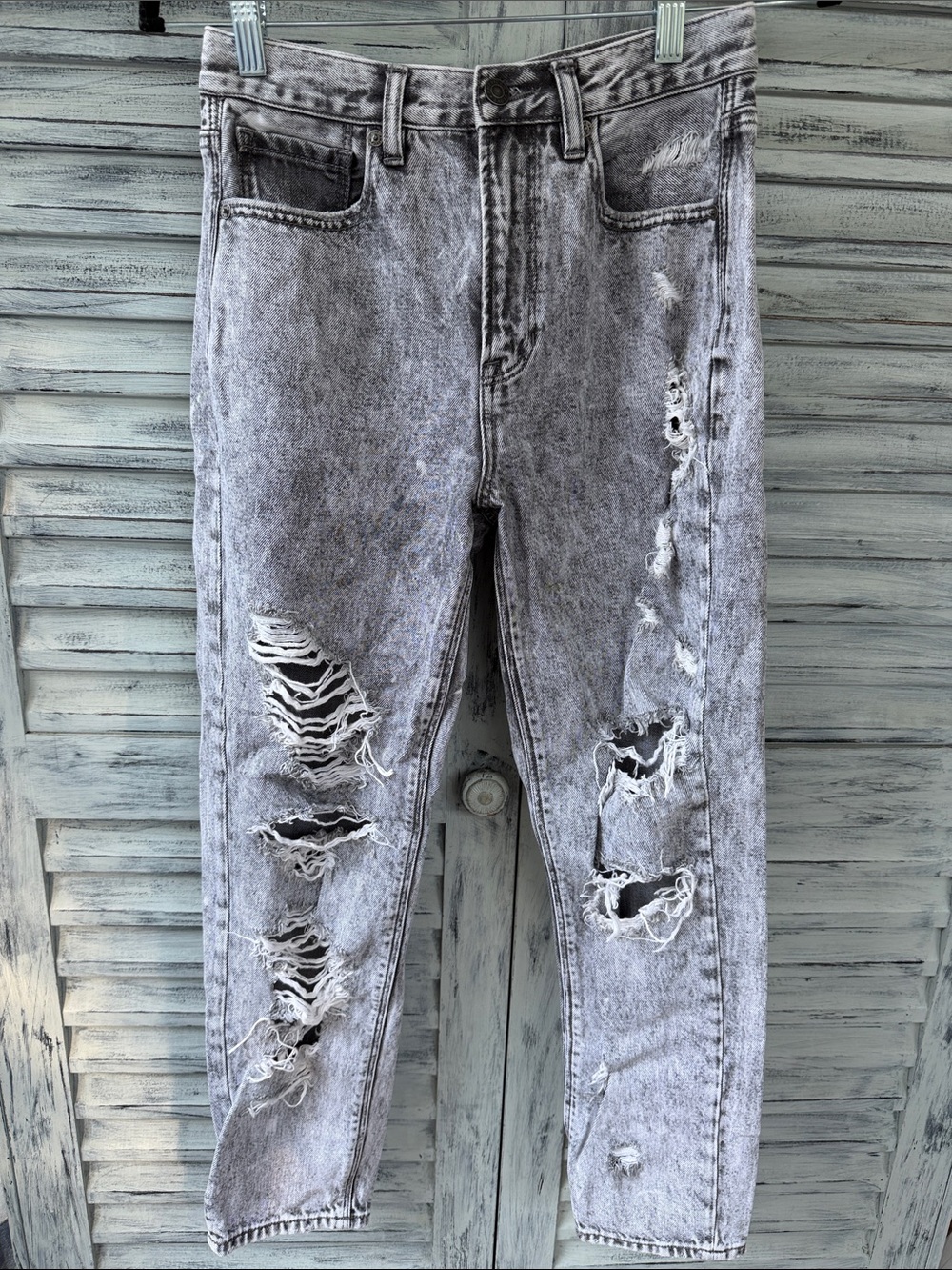American Eagle Outfitters Black & White Acid Wash Mom Jeans Size 4